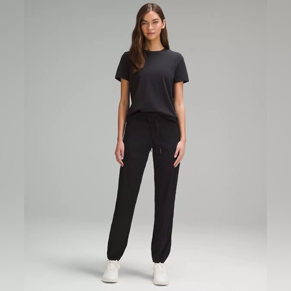 lululemon athletica Pants - Lululemon Dance Studio Mid-RiseFull Length woman’s size 2 4 6 8 10 12